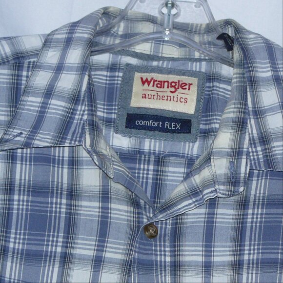 Wrangler Authentics Comfort Fit Shirt Size Medium - Picture 2 of 4